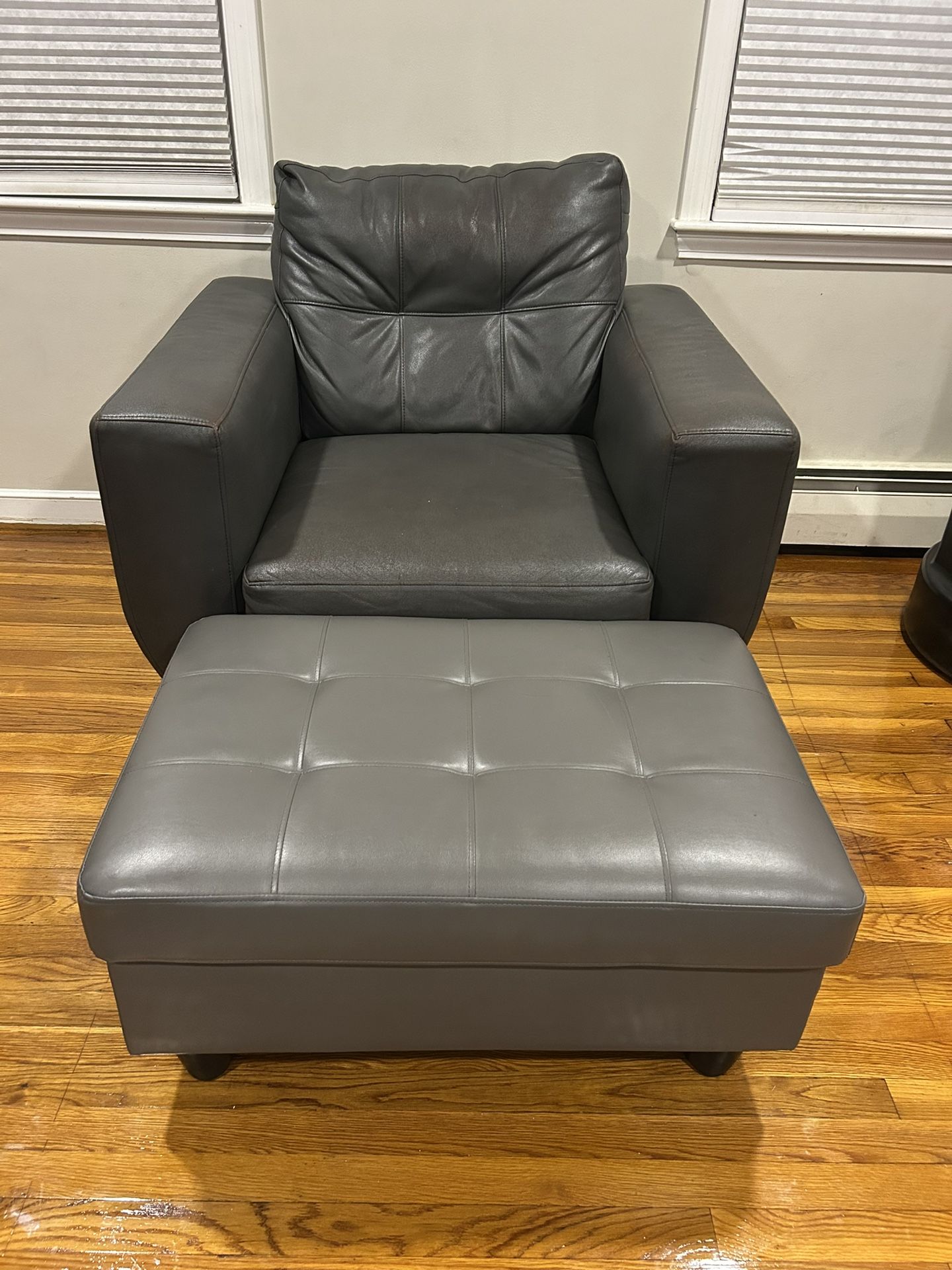 Oversized Chair And Ottoman