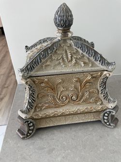 Large Ornate Decorative Storage Box – Heavy