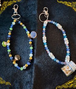 Seashell phone lanyards