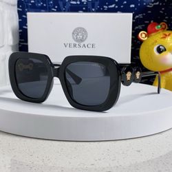Simple Large Square Frame Sunglasses