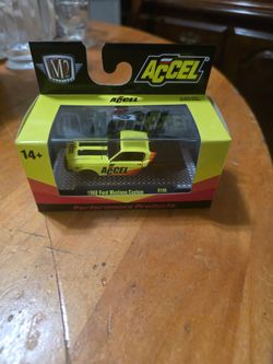 M2 Machines 1968 Ford Mustang Custom Accel Die-Cast