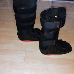 Walking Boots 