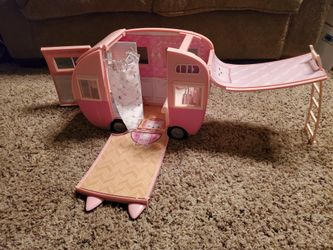 Doll Camper/RV with Shower, Kitchen, Bed