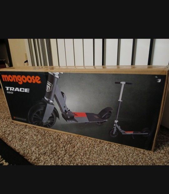 MONGOOSE TRACE 180 folding Scooter BRAND NEW