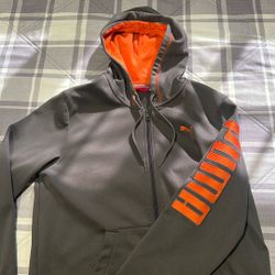 Puma Sweater Size Medium 