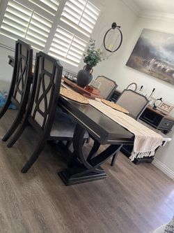 Black Dining Table with 6 Upholstered Chairs