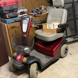 Mobility scooter & hitch carrier