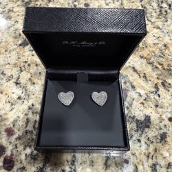 Macys Fine Jewelry Diamond Heart Earrings 1/4CT Sterling Silver New In Box With tags 