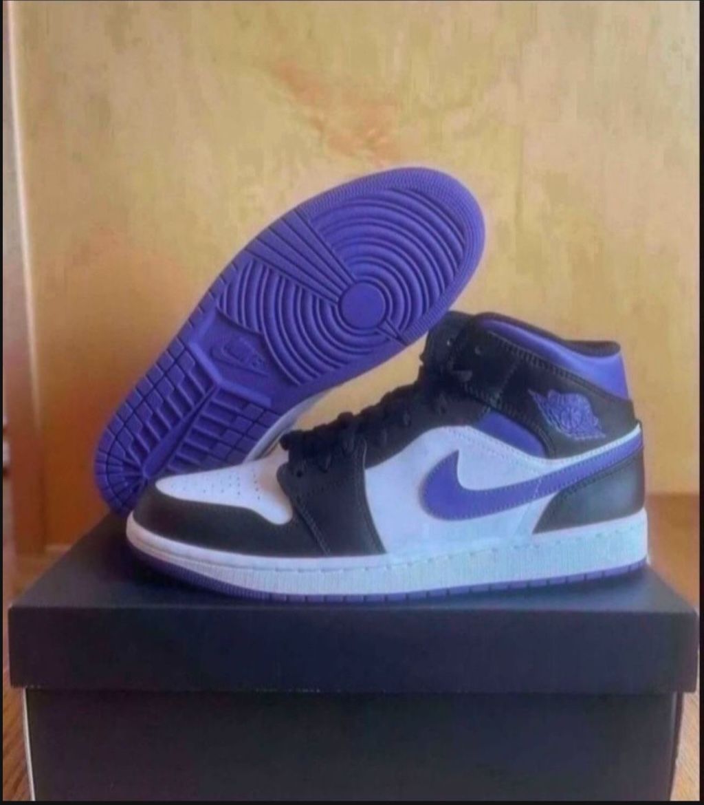 Nike Air Jordan 1 Mid Court Purple Black White Size 10.5 Brand New