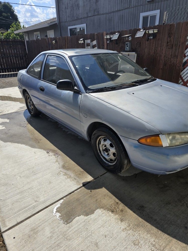 1995 Mitsubishi Mirage