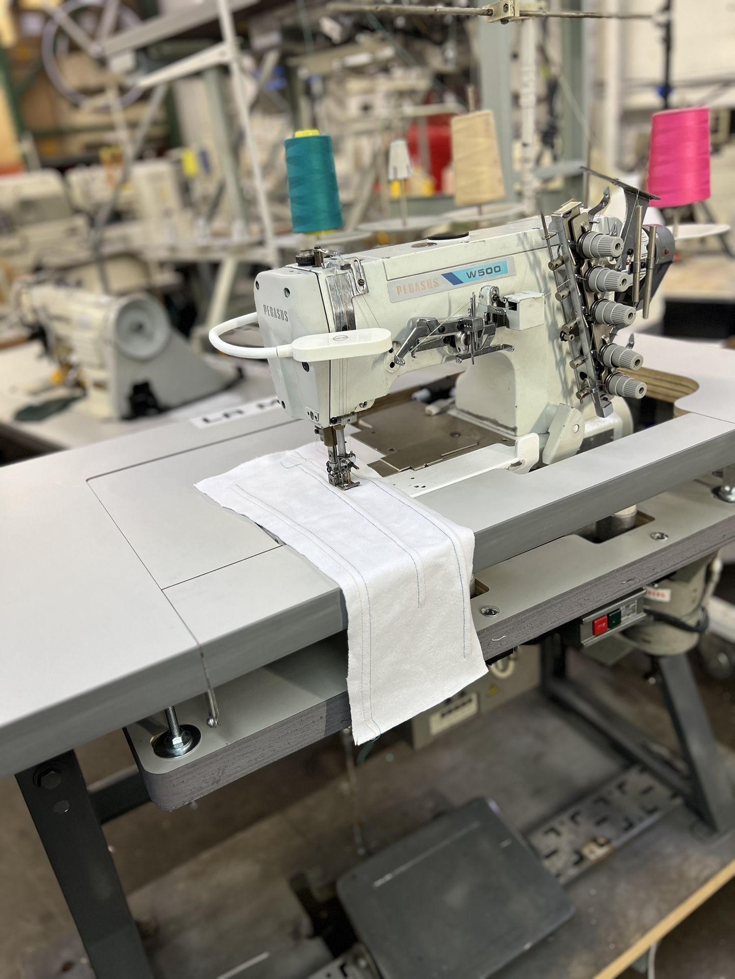 Cover Stitch Pegasus W500 Automatic Machine 