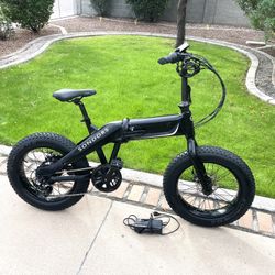 E-BIKE / LIKE NEW !!  66 -MILES 