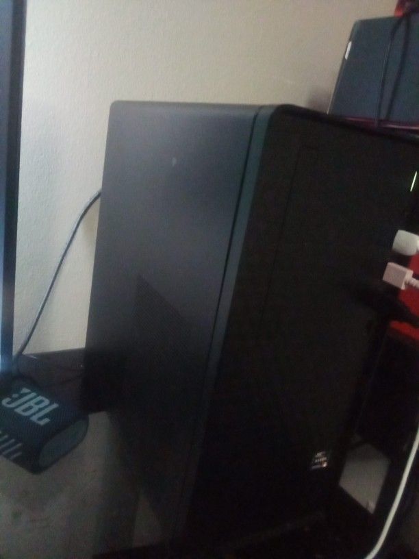 HP desktop AmD Ryzen 3