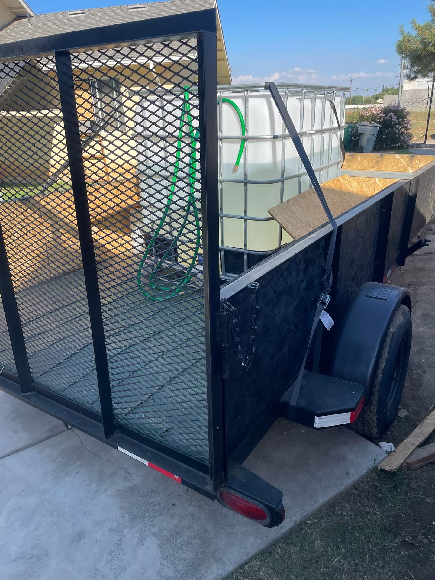 Se Vende Traila Nueva 2025