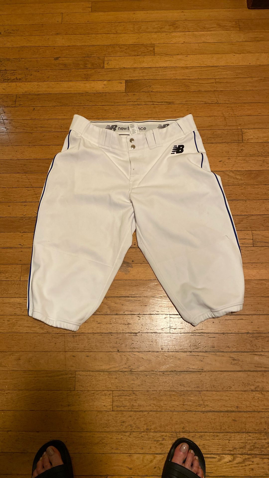 Mens New Balance Baseball Knickers White With Blue Piping Size Large