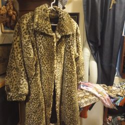 VINTAGE, VINTAGE, VINTAGE!!!! NEVER WORN 