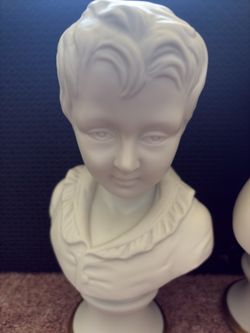 Vintage porcelain pair