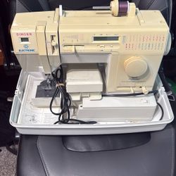 Singer Sewing Machine