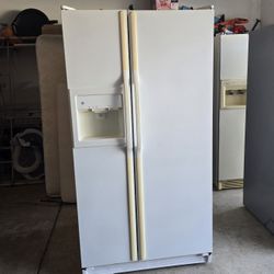 GE 23 Cu. Ft. Side-by-Side Refrigerator