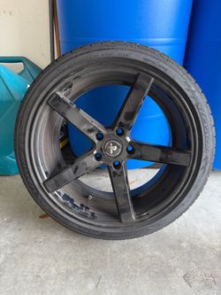 Impact Racing 18" Wheel with Tire