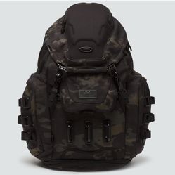 Oakley kitchen sink multicam black 