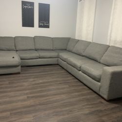 Large Modular Sectional 