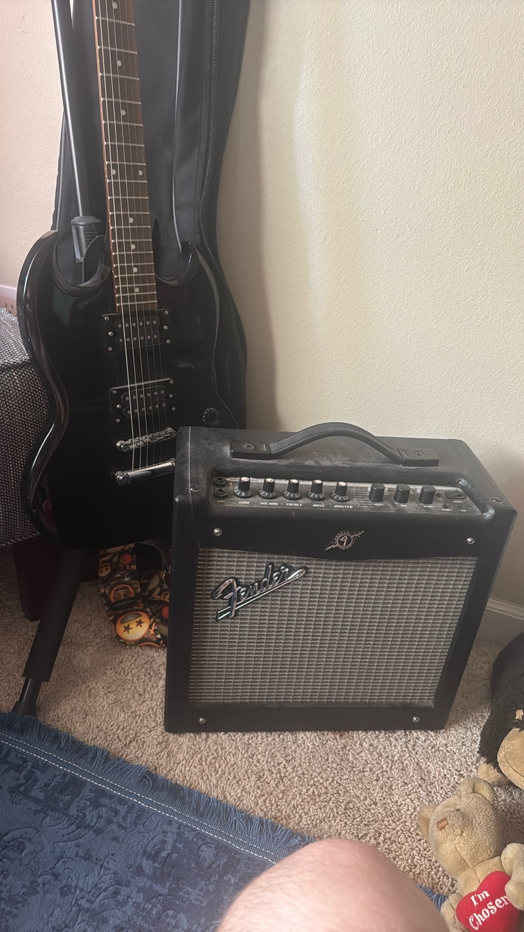 Electric Guitar, Amp And Bag Package