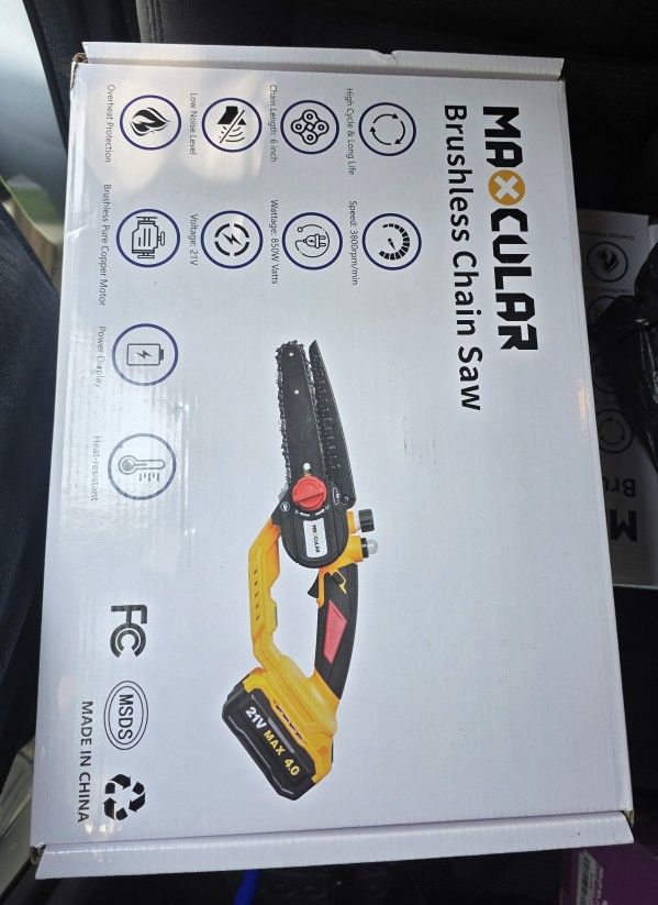 Maxcular
(64)
Mini Chainsaw Cordless 6-Inch with 4.0 Ah Battery,2024 Upgraded Portable Handheld Chain Saw,Battery Level Display