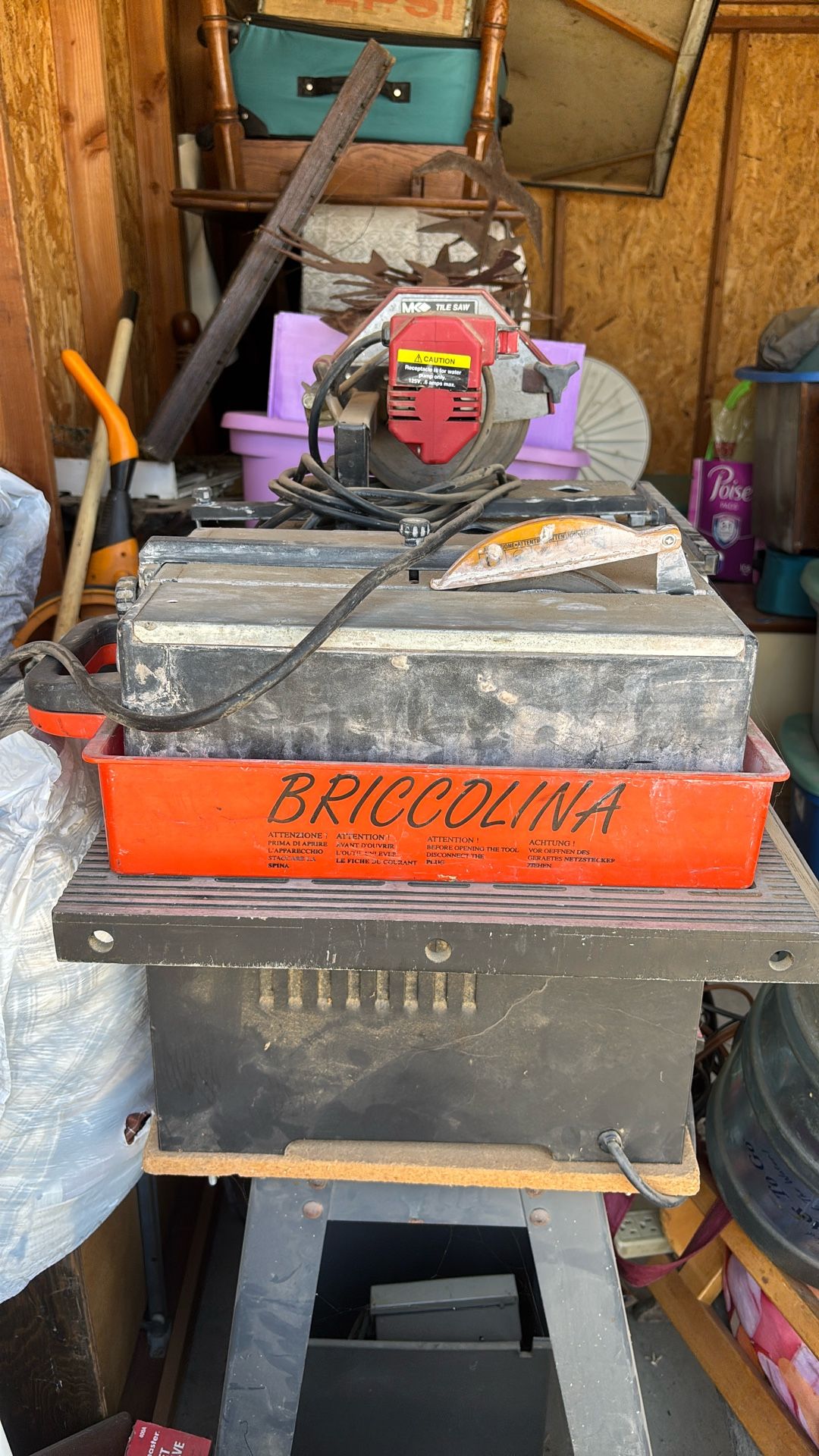 Tile saws, wet, both work great retired time for somebody else to have fun with them