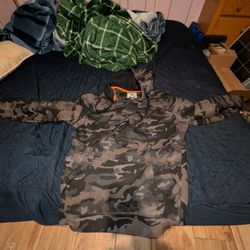 Legendary Whitetails Medium Hoodie 