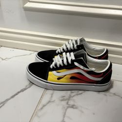 Size 9 Old Skool Vans