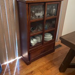 Display cabinet 