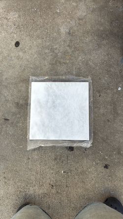 12x12 marbel tile NEED GONE