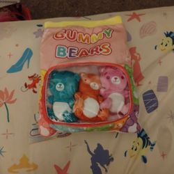 Removable Bears In Pouch 