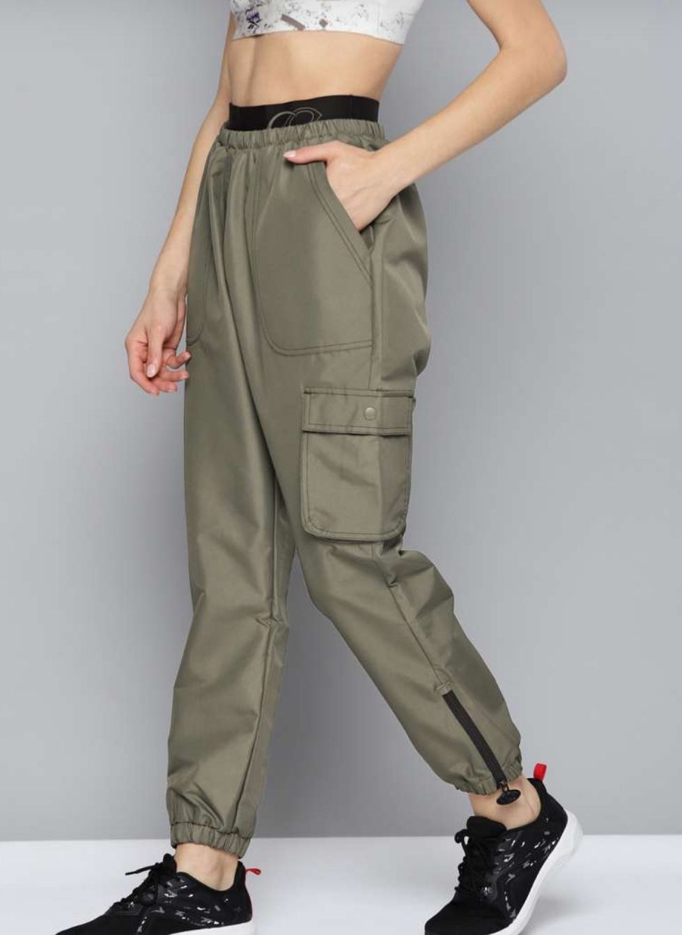 Reebok Cardi B Joggers Women's XS Green Military Cargo Zip Ankle Performance