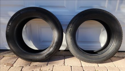 2 Michelin Primacy Tires 225/60R18 – Excellent Condition