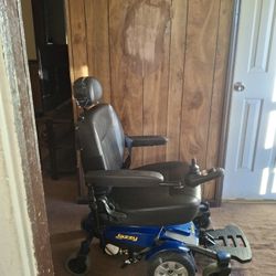 Electric Wheelchair 