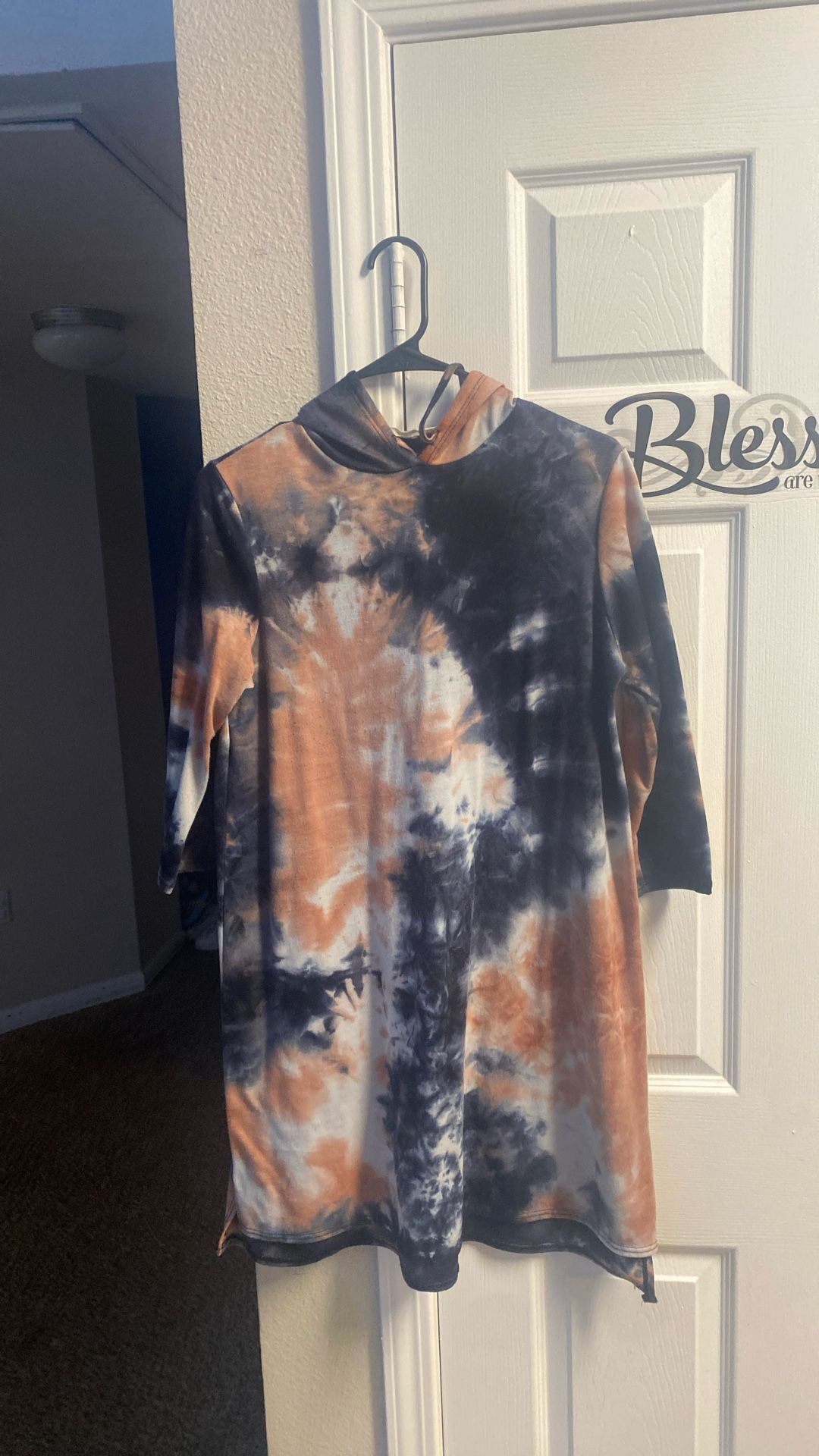 $7 Size Large
