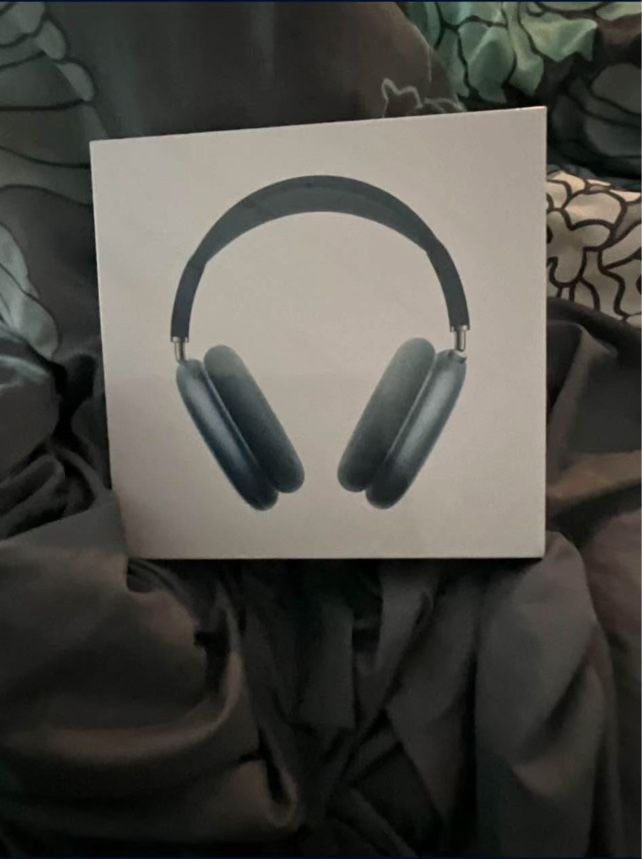 AirPod Max Noise Cancellation