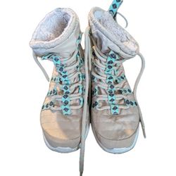 Nike Womens Biege Roshe One Size 9.5 Hi Top Sneakers Boot Ankle Boots 616724-200