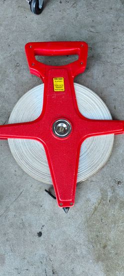 Cen-Tech 100m/330ft open-reel fiberglass tape measure