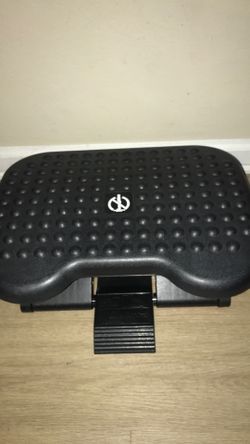 Ergonomic Adjustable footrest Black