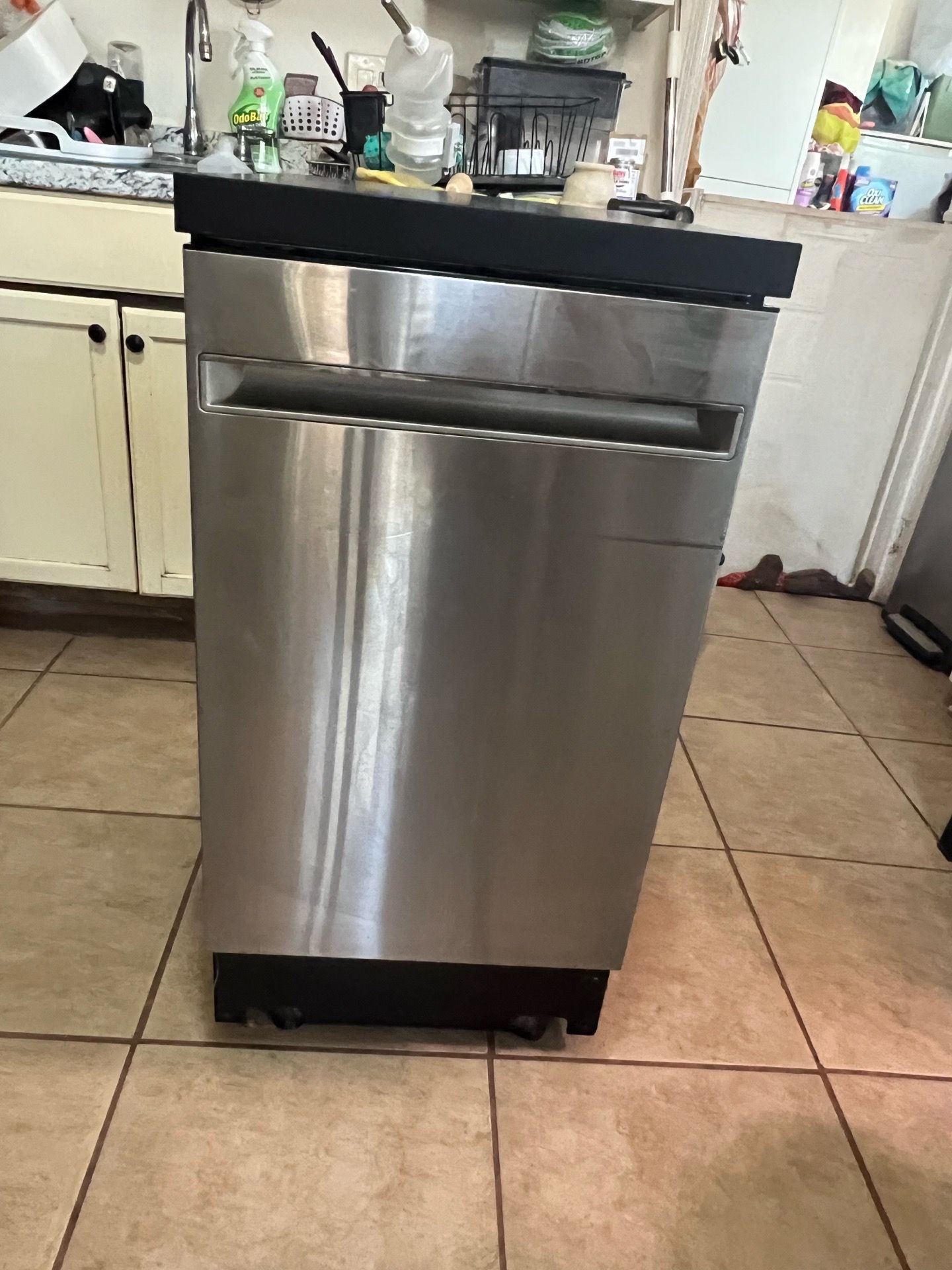 Portable dishwasher