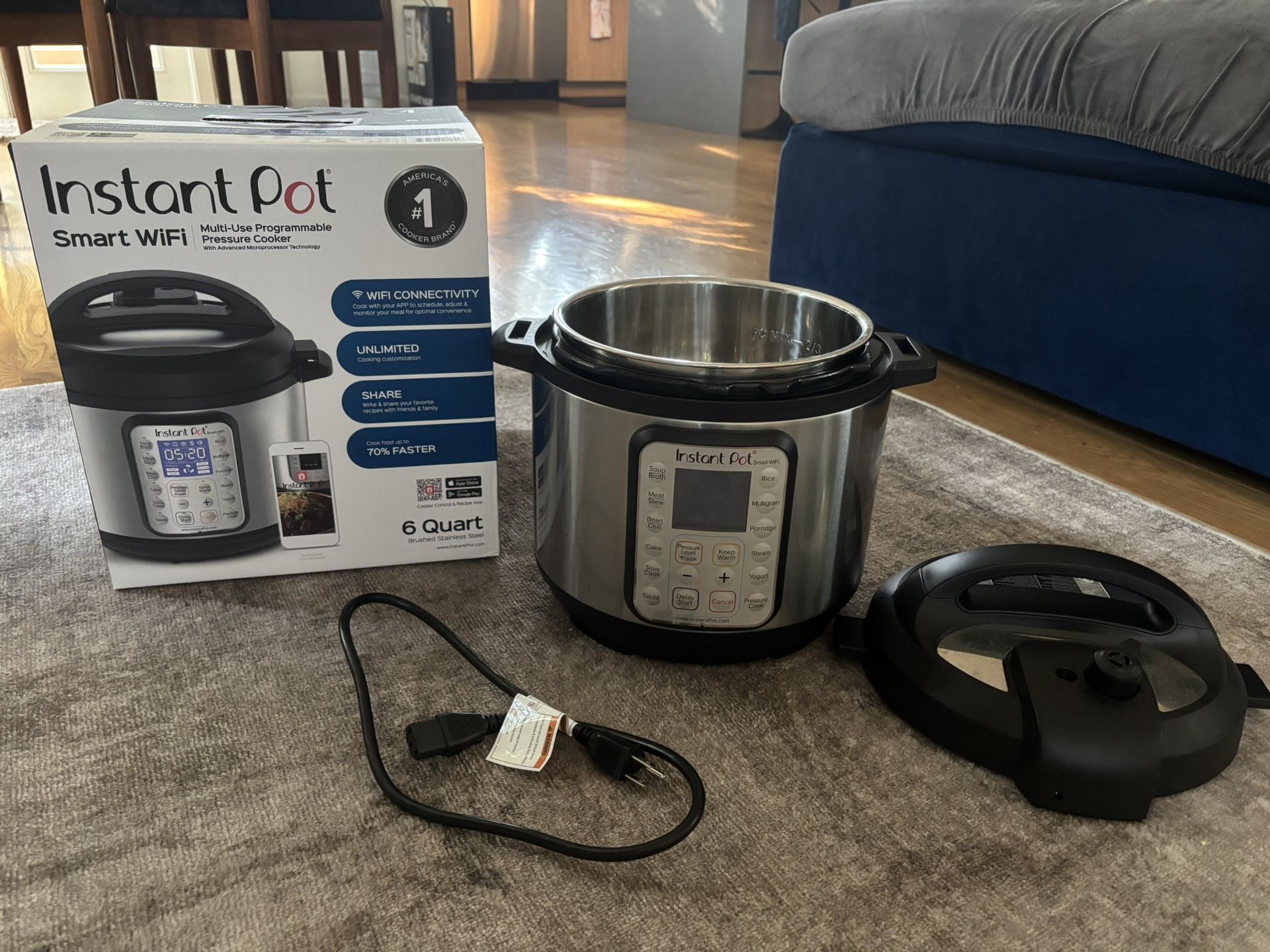 Instapot 6qt - Barely Used, Including Original Box