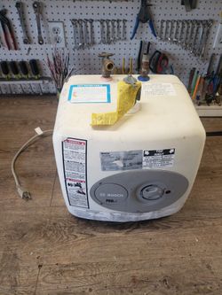 Bosch Water Heater ES 4-1M WIR $80