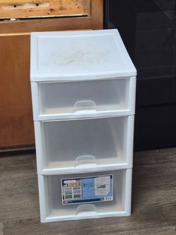 Mini dresser