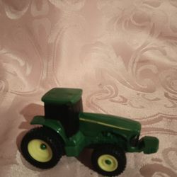 Min Ertl Diecast John Deere Tractor Toy