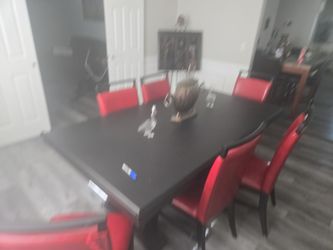 Dining room table and 6 chairs