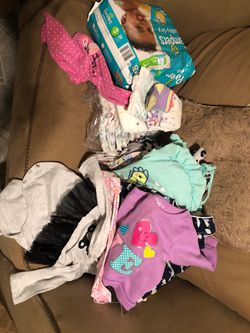 Girls clothes size 6-9 months, pampers 3,