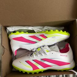 Men’s Cleats 